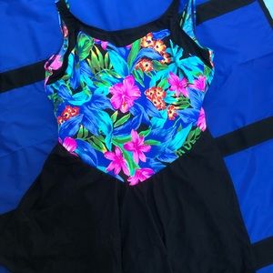 Inches Off One Pc Skirted Suit 40